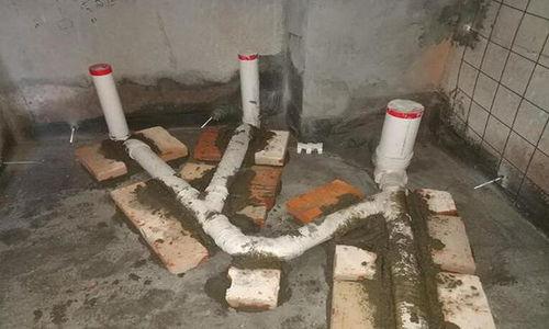 老公和我在厕所做爰,厕所里的浪漫邂逅