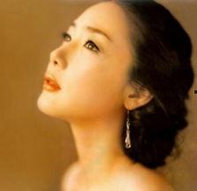 红头发韩国明星,揭秘韩国明星的时尚风采